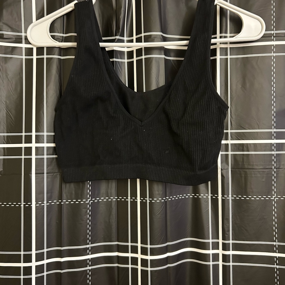 Black Ribbed Crop Top